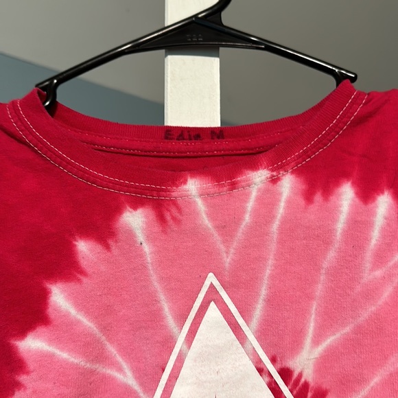 Sugarloaf Cropped Tie-Dye Tee - Picture 3 of 4